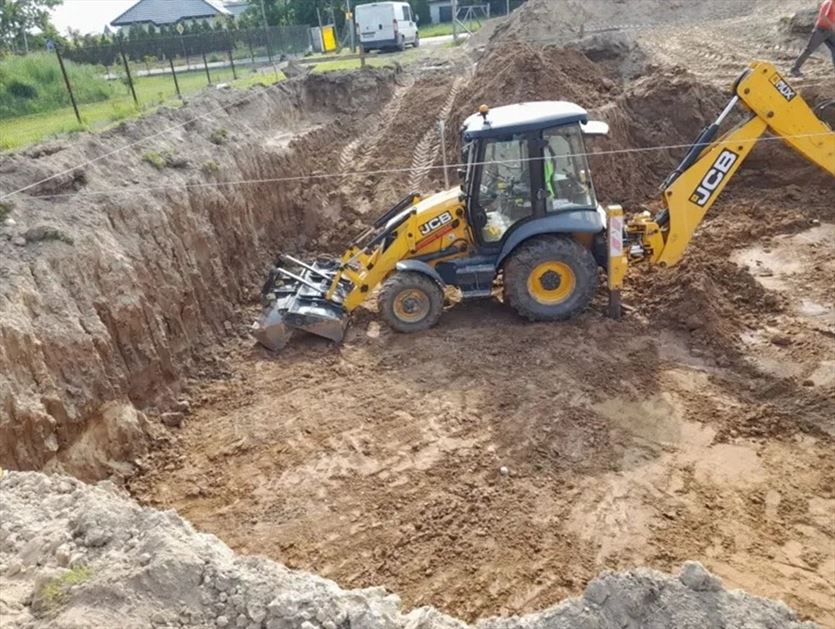 Prace ziemne koparkoładowarkami i minikoparkami, Jarosław Podsiedlik Podsiedlik, Zelgoszcz